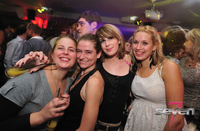 Cliquer pour voir l'image en taille réelle