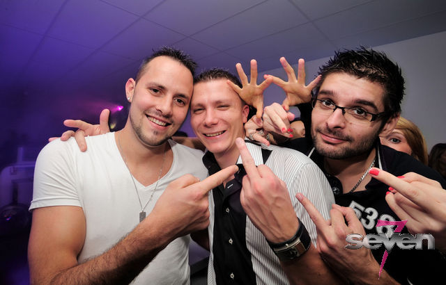 Cliquer pour voir l'image en taille réelle