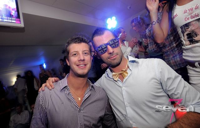 Cliquer pour voir l'image en taille réelle