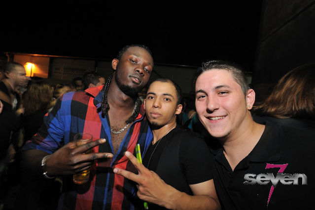 Cliquer pour voir l'image en taille réelle