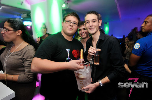 Cliquer pour voir l'image en taille réelle