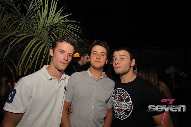 Cliquer pour voir l'image en taille réelle