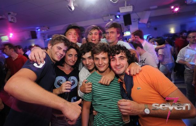 Cliquer pour voir l'image en taille réelle