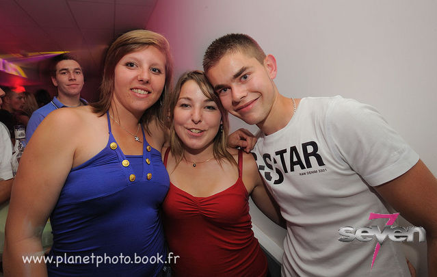 Cliquer pour voir l'image en taille réelle