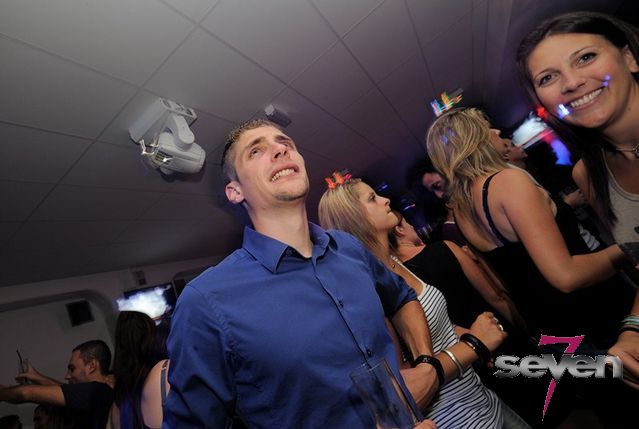 Cliquer pour voir l'image en taille réelle