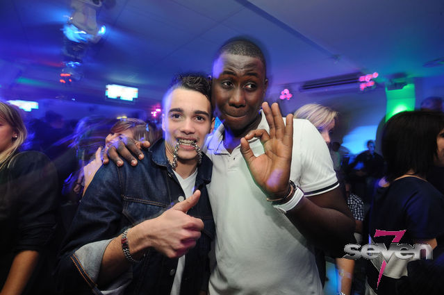 Cliquer pour voir l'image en taille réelle