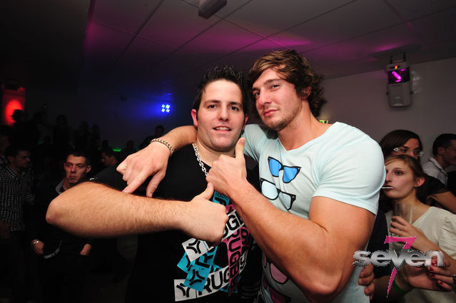 Cliquer pour voir l'image en taille réelle