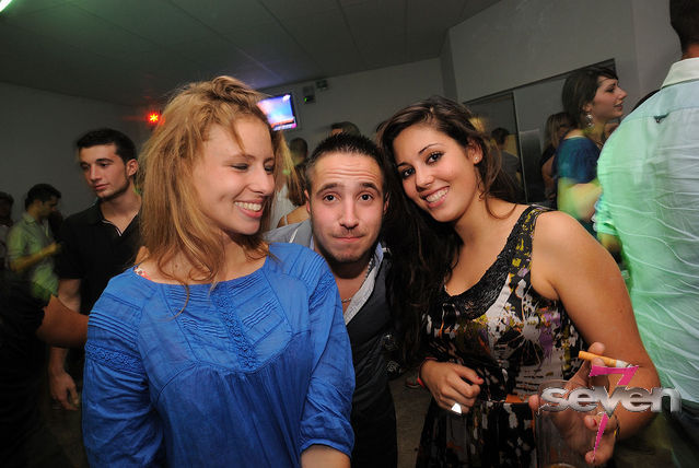 Cliquer pour voir l'image en taille réelle