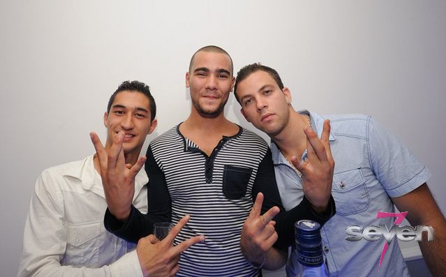 Cliquer pour voir l'image en taille réelle