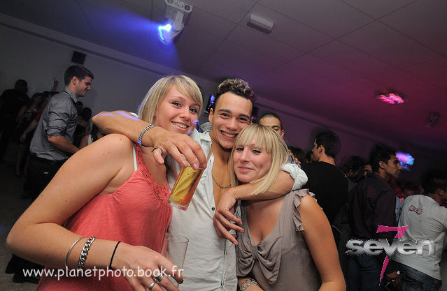 Cliquer pour voir l'image en taille réelle