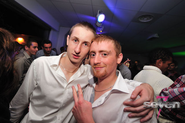 Cliquer pour voir l'image en taille réelle