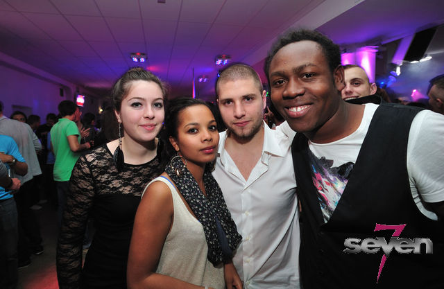 Cliquer pour voir l'image en taille réelle