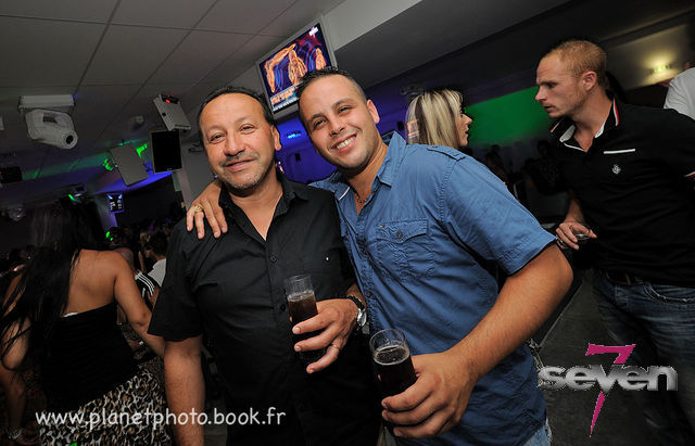 Cliquer pour voir l'image en taille réelle