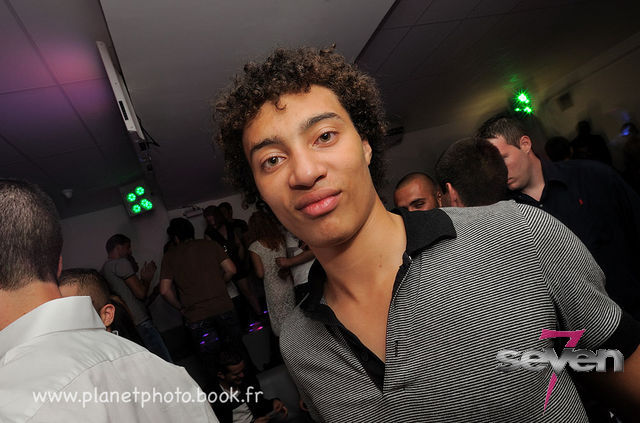 Cliquer pour voir l'image en taille réelle