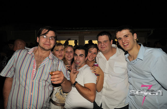 Cliquer pour voir l'image en taille réelle