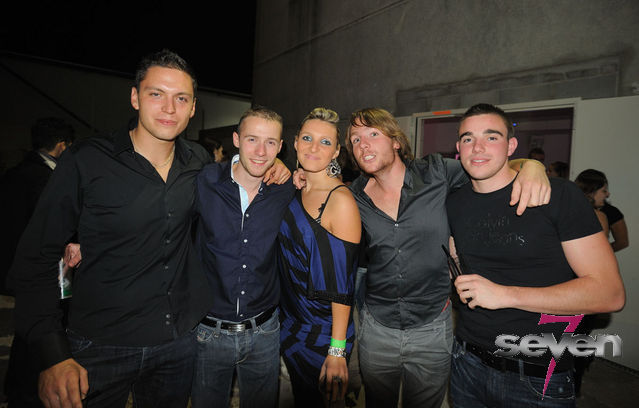 Cliquer pour voir l'image en taille réelle