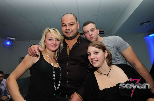 Cliquer pour voir l'image en taille réelle