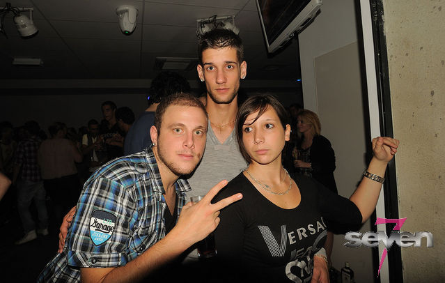 Cliquer pour voir l'image en taille réelle