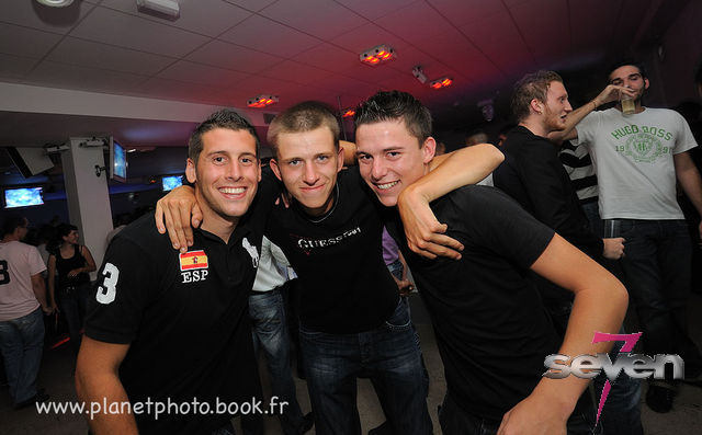 Cliquer pour voir l'image en taille réelle