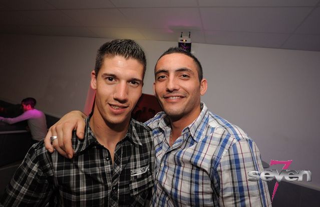 Cliquer pour voir l'image en taille réelle