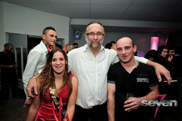 Cliquer pour voir l'image en taille réelle