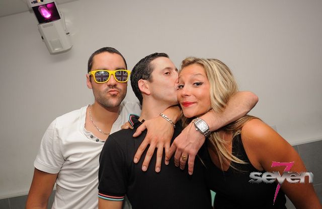 Cliquer pour voir l'image en taille réelle