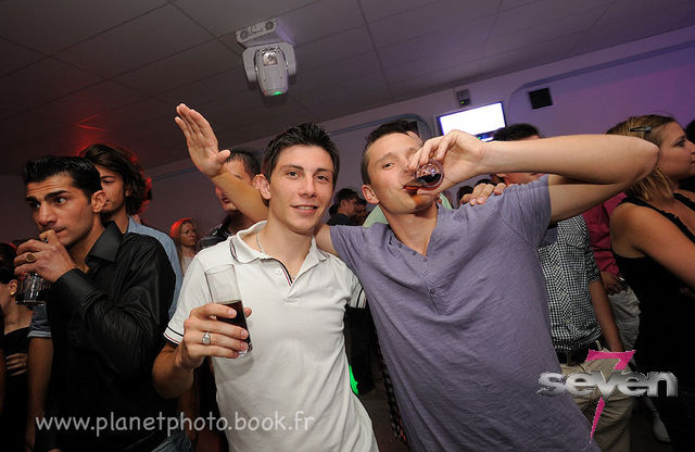 Cliquer pour voir l'image en taille réelle