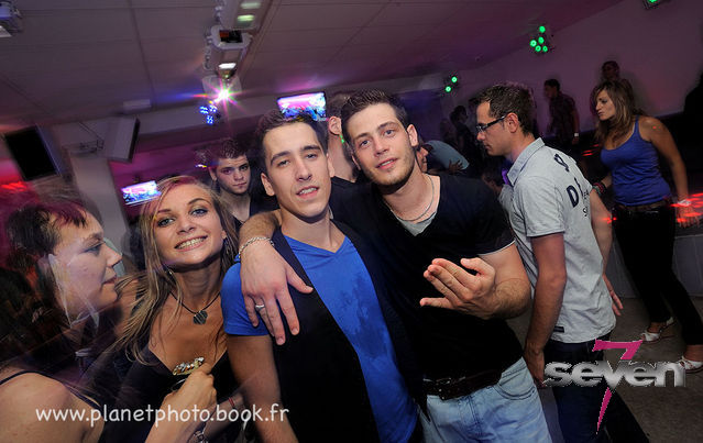 Cliquer pour voir l'image en taille réelle