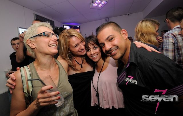 Cliquer pour voir l'image en taille réelle