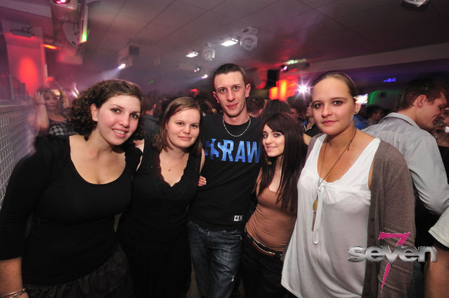 Cliquer pour voir l'image en taille réelle