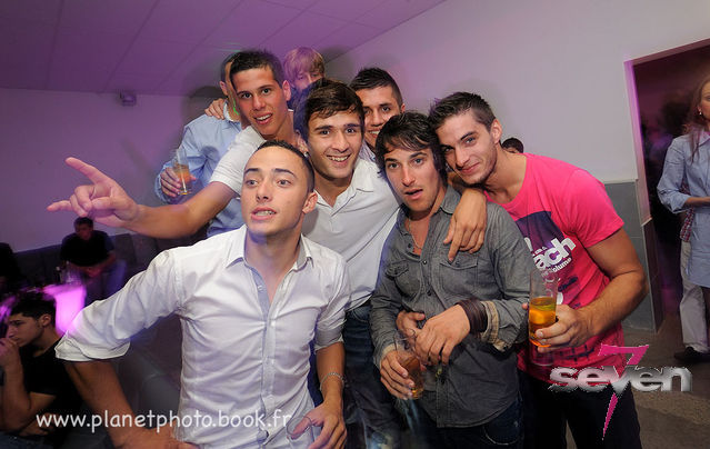 Cliquer pour voir l'image en taille réelle