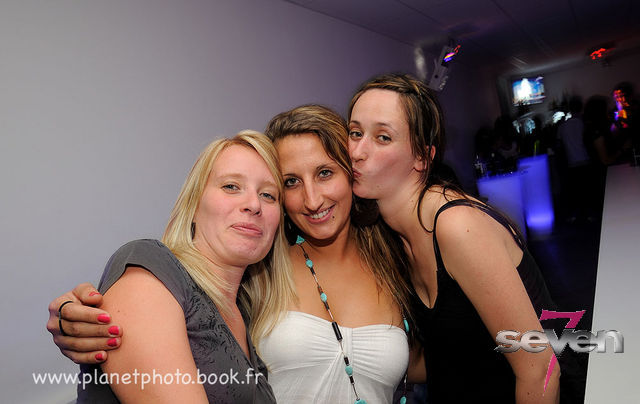 Cliquer pour voir l'image en taille réelle