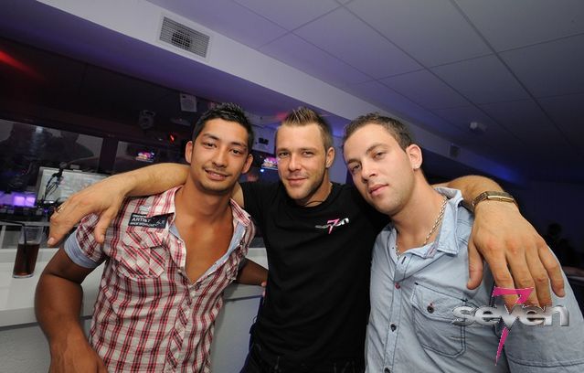 Cliquer pour voir l'image en taille réelle