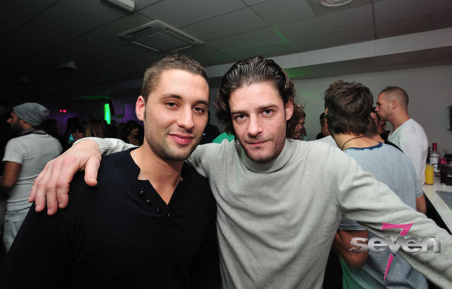 Cliquer pour voir l'image en taille réelle