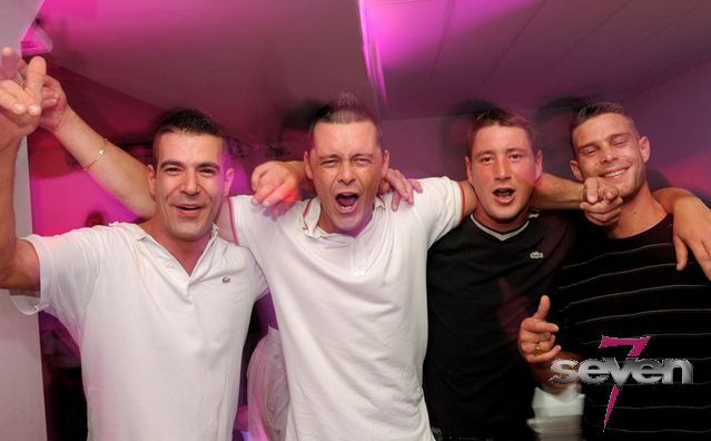 Cliquer pour voir l'image en taille réelle