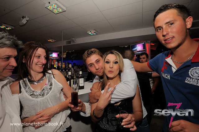 Cliquer pour voir l'image en taille réelle