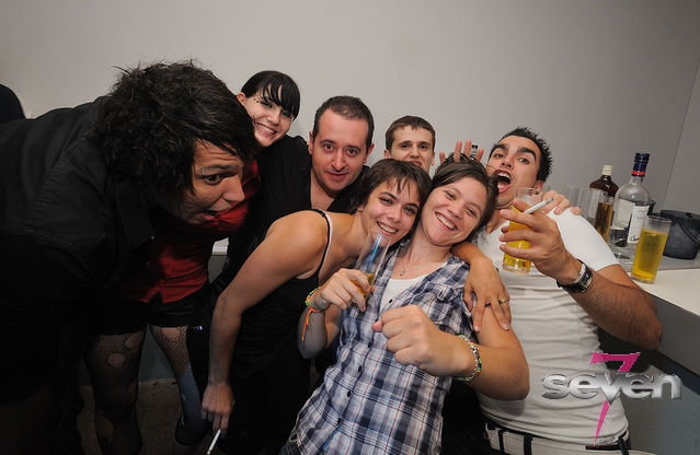 Cliquer pour voir l'image en taille réelle