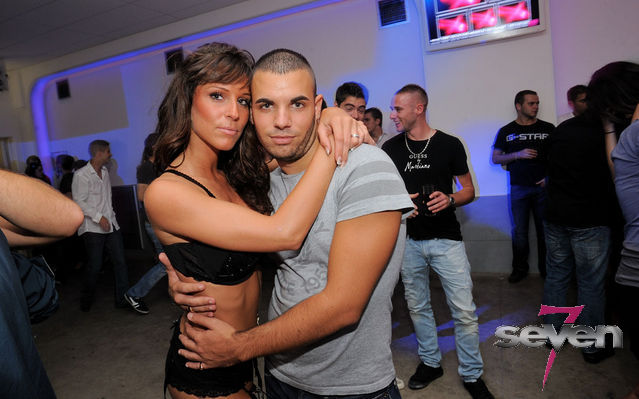 Cliquer pour voir l'image en taille réelle