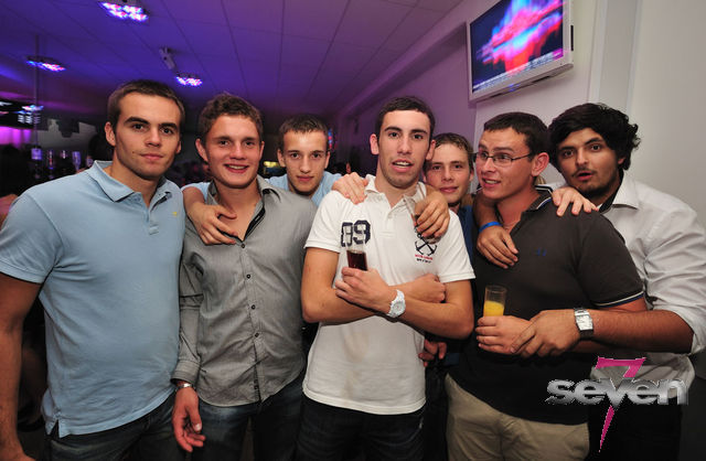 Cliquer pour voir l'image en taille réelle