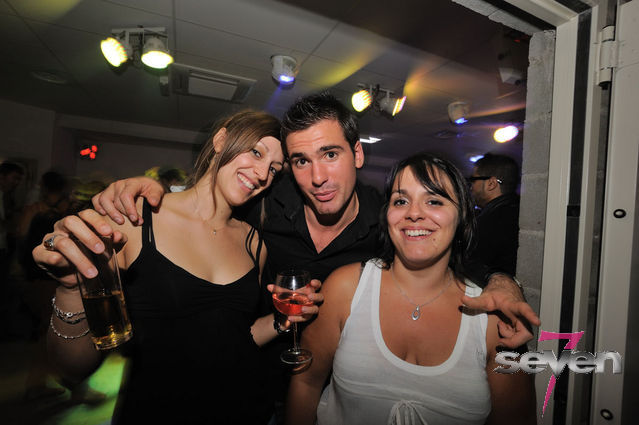 Cliquer pour voir l'image en taille réelle