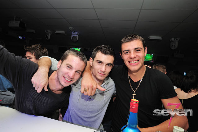 Cliquer pour voir l'image en taille réelle