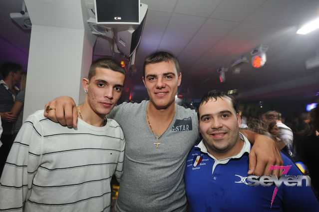 Cliquer pour voir l'image en taille réelle