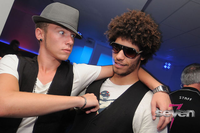 Cliquer pour voir l'image en taille réelle