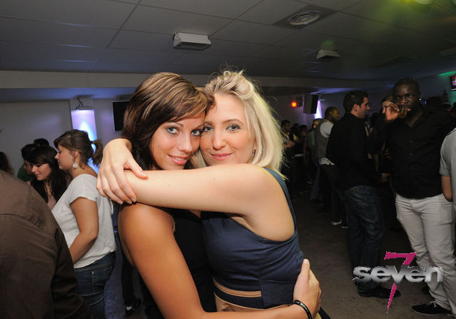 Cliquer pour voir l'image en taille réelle