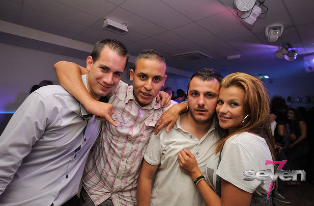 Cliquer pour voir l'image en taille réelle