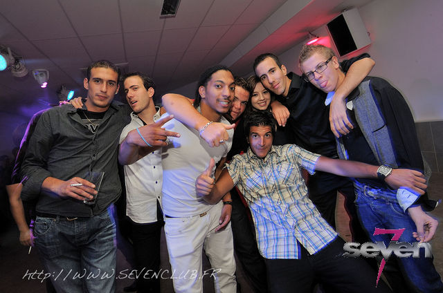 Cliquer pour voir l'image en taille réelle