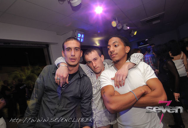 Cliquer pour voir l'image en taille réelle