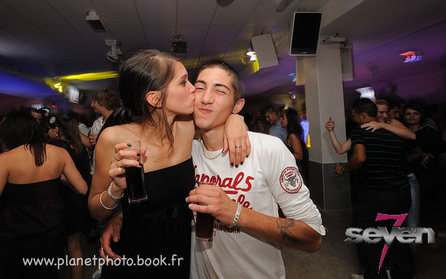 Cliquer pour voir l'image en taille réelle