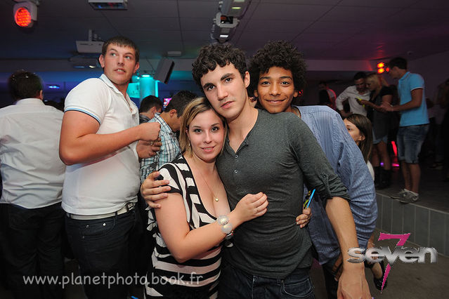 Cliquer pour voir l'image en taille réelle