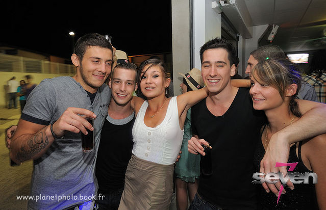 Cliquer pour voir l'image en taille réelle